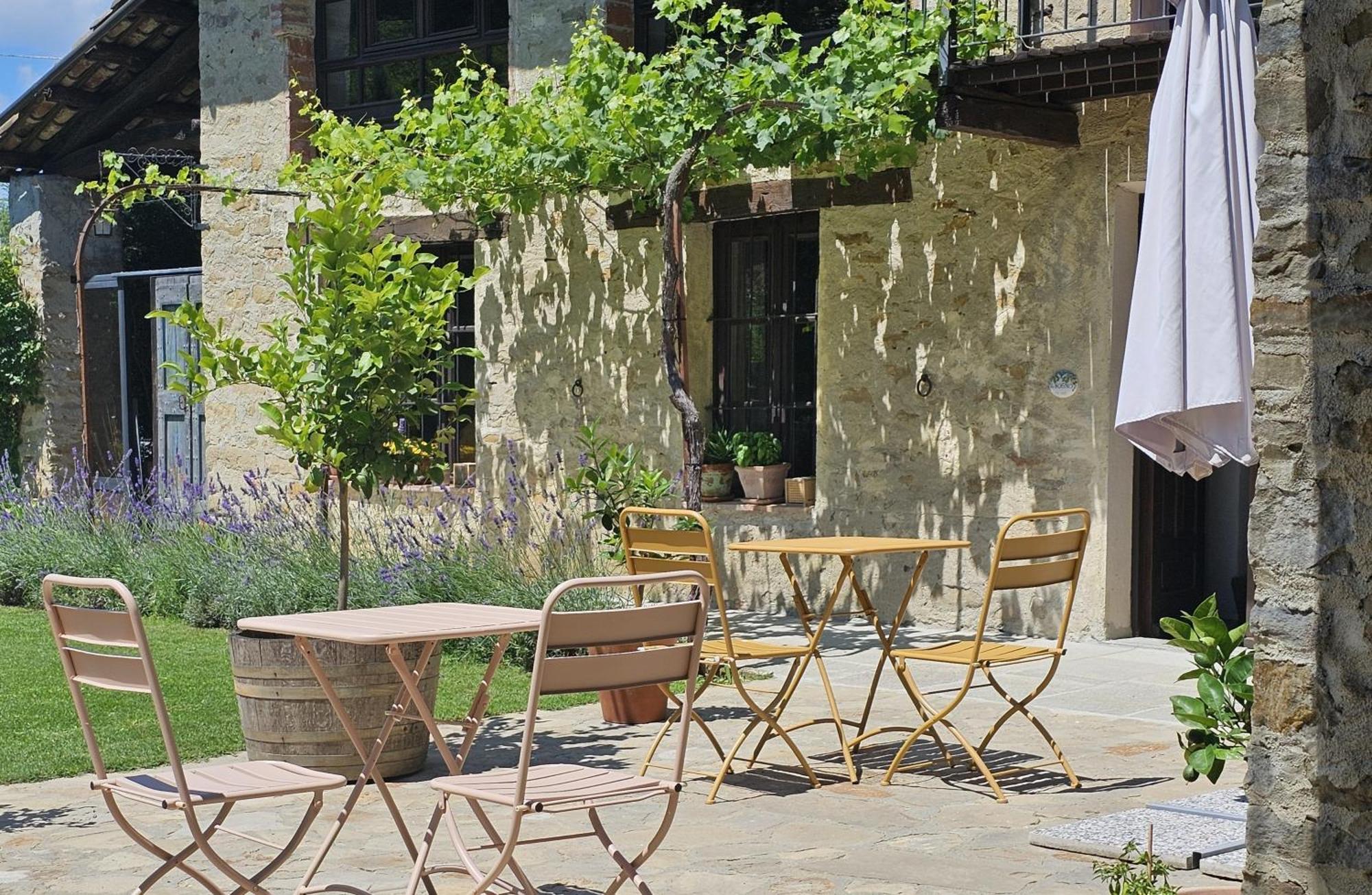 Bed and Breakfast Cascina Il Sogno Cossano Belbo Exterior foto